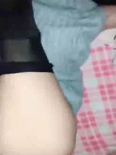奶声奶气的小姐姐，操的爽了一直叫爸爸！bb好嫩水很大，射了…