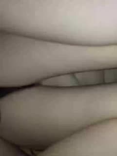 小情人害羞不让拍