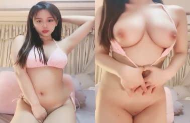 超高颜值美乳美臀美女主播床上揉捏奶子露逼诱惑~!