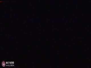 共女厕所偷拍4