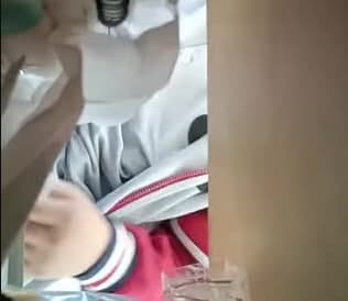 坐标苏州真实校园课堂一条小圆圆数学课上乳夹裸露下课厕所撒尿自慰偷拍同学上厕所未遂真遗憾